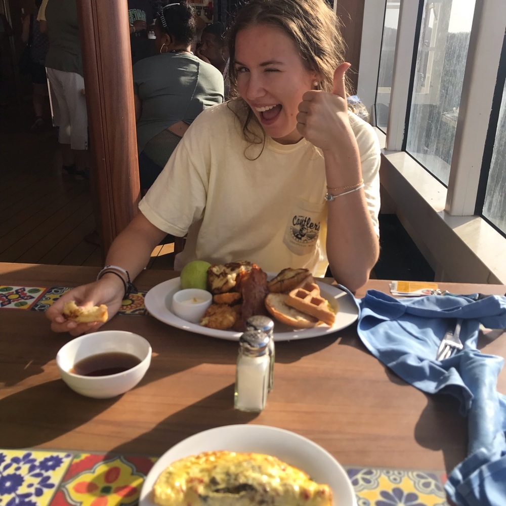 Meet your Posher, Alayna